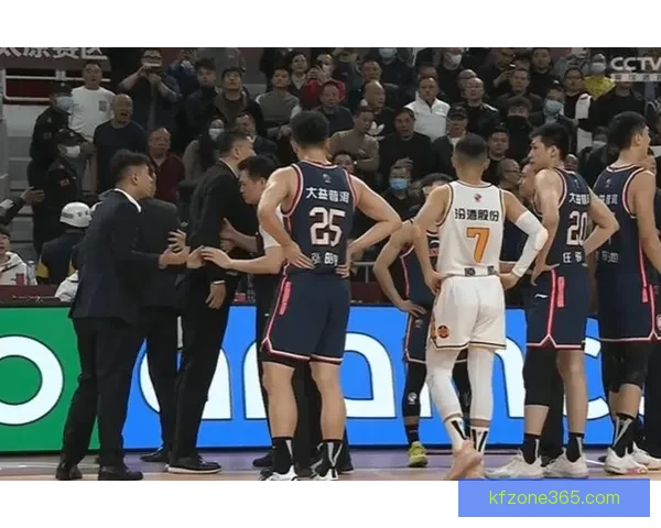 U16国少惨败夜冲突升级助教锁喉新星追骂推搡场面失控